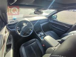 جیپ گراند شیرۆکی